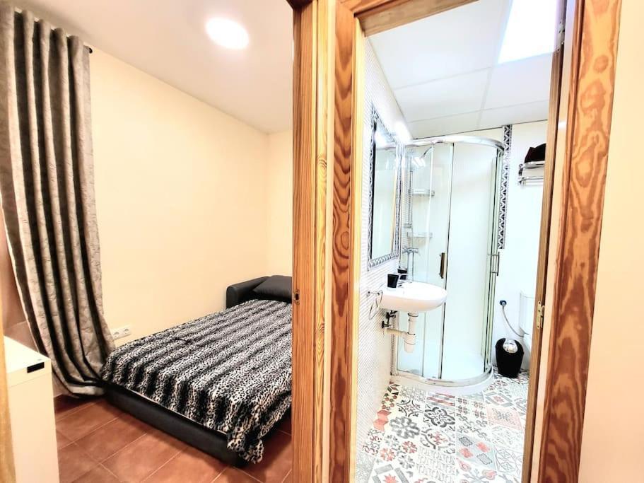 Flamenco, Apartamento Exclusivo De Dos Habitaciones En El Pleno Del Casco Antiguo, Alicante, Playa, Centro Historico, Rambla Dış mekan fotoğraf